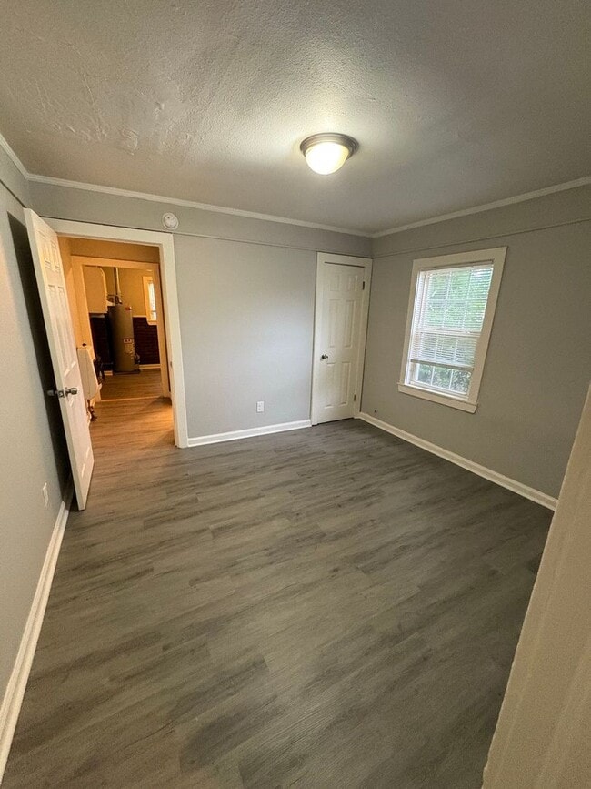Building Photo - Charming 1 Bed / 1 Bath Duplex in Memphis – Convenient & Affordable Living