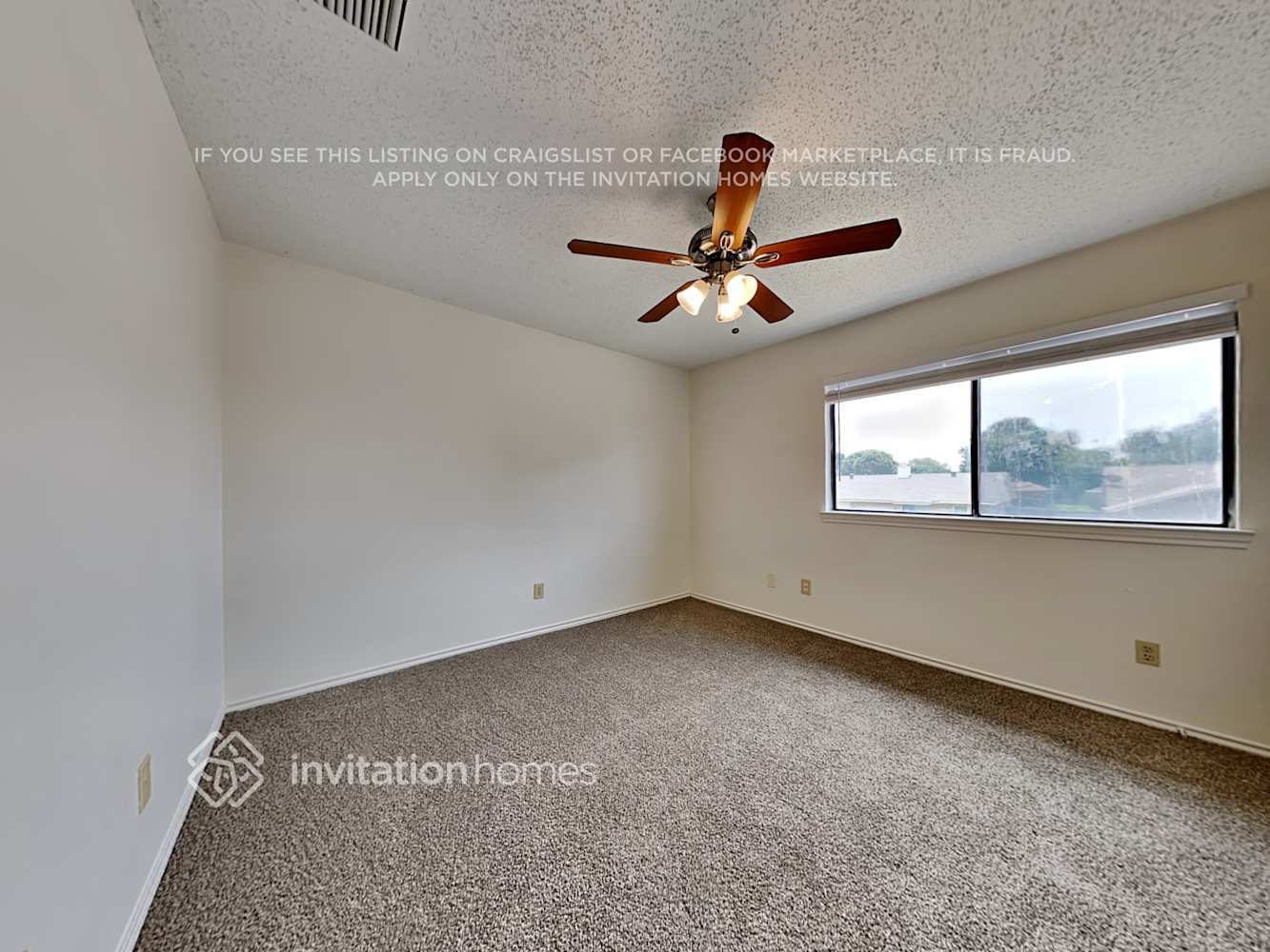 Building Photo - 1666 Clarendon Dr