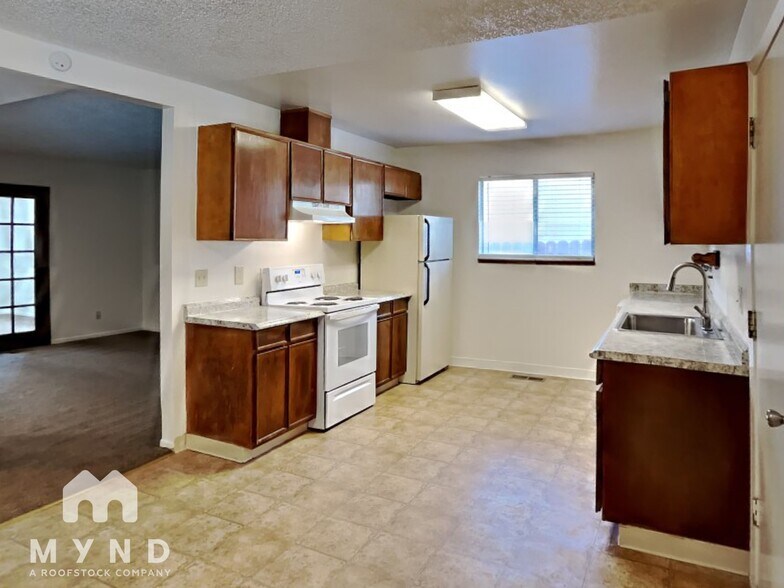 Building Photo - 2910 Apollo Way