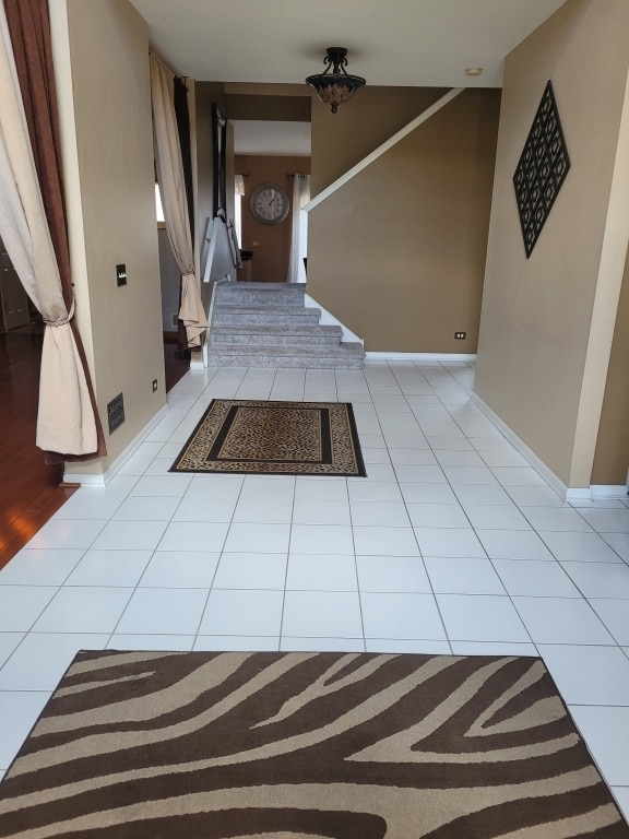 Building Photo - 741 Regal Ln