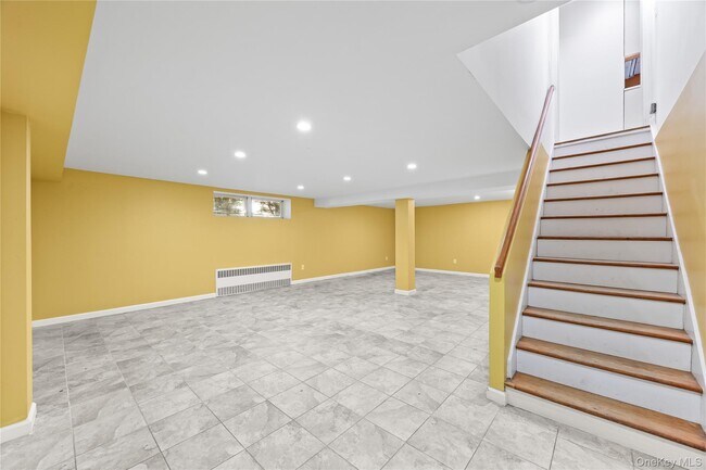 Building Photo - 2 Dale Carnegie Ct