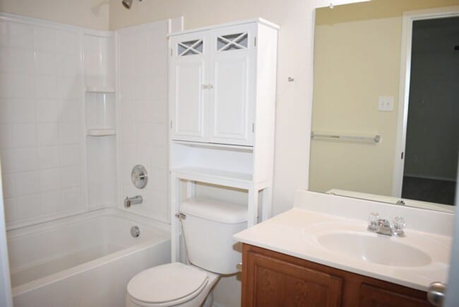 Building Photo - GREAT 3-2-2 in N. Ft Worth, desirable Kell...