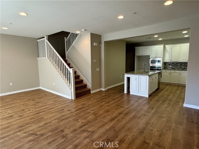 Building Photo - 5048 Ruth Wy