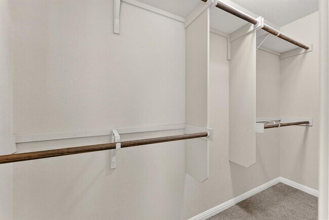 Building Photo - 516 E Slaughter Ln