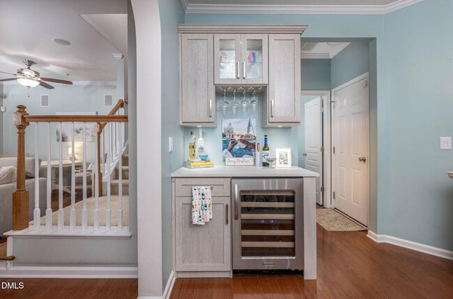 Building Photo - 9145 Wooden Rd