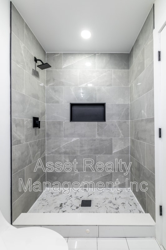 Building Photo - 3412 Ashland Ave