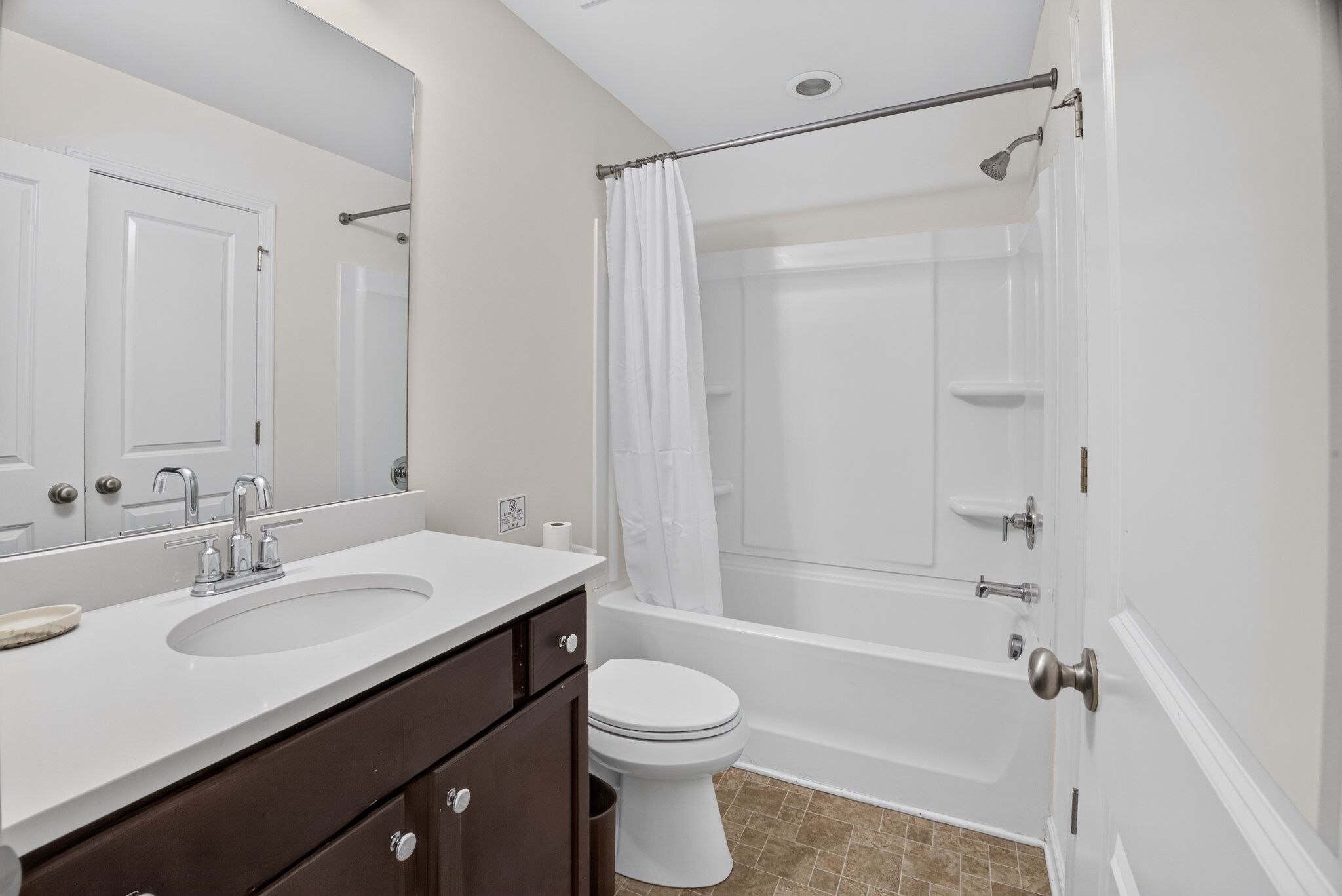 Building Photo - 865 Society Cir