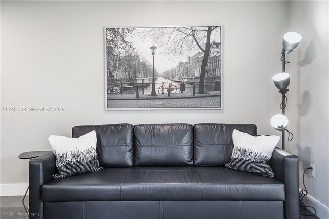 Building Photo - 1035 NW 48th St