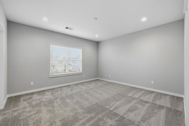 Building Photo - 413 Stonework Garden Ln