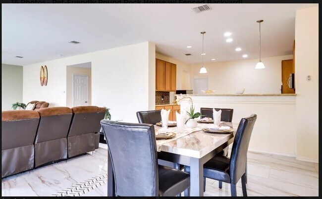 Building Photo - 1109 Renaissance Trail