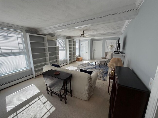 Building Photo - 141 Narragansett Ave