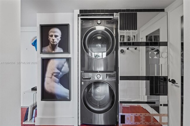 Building Photo - 650 West Ave