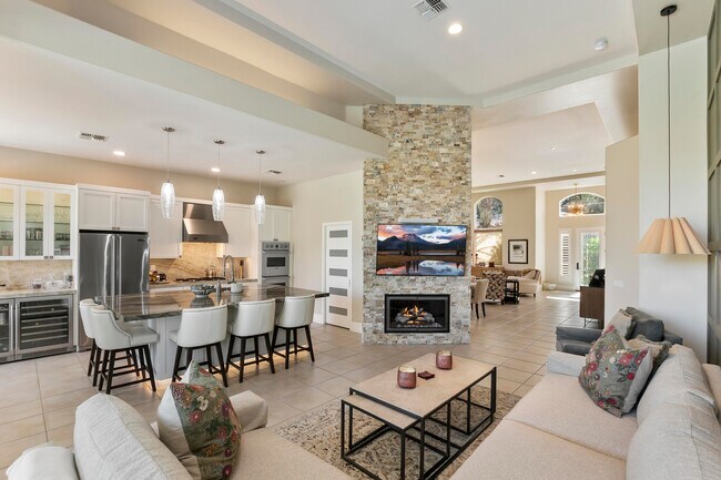 Building Photo - 78688 Cabrillo Way