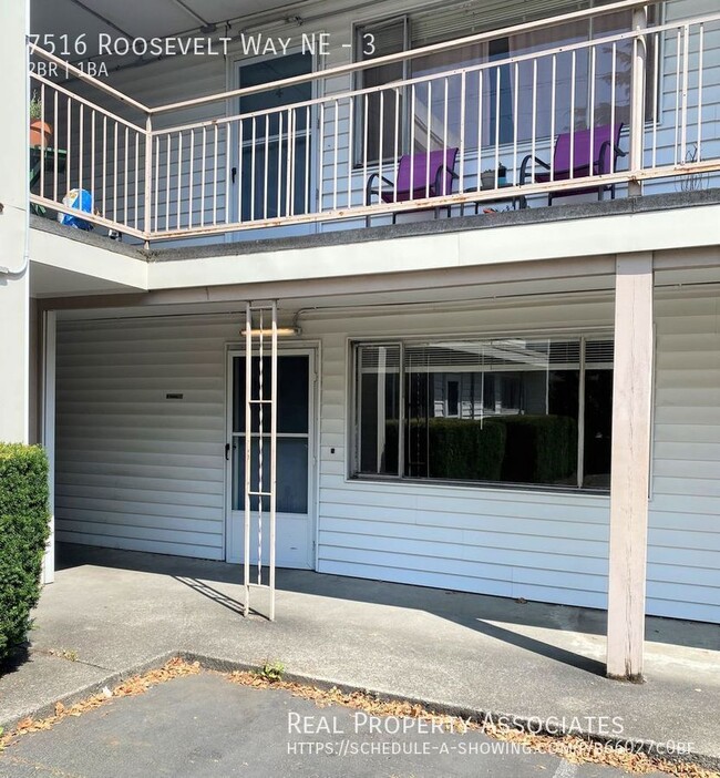 Building Photo - Spacious 2-bed/1-Bath Close to Green Lake!...