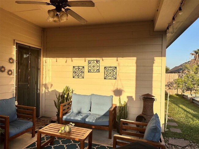 Building Photo - 3032 Fir Meadow Ln