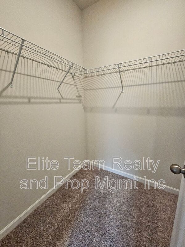 Building Photo - 5416 Kinsbridge Dr