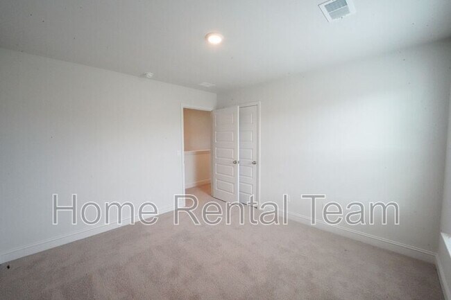 Building Photo - 337 Logging Hl Dr