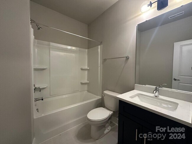 Building Photo - 5018 Central Ave