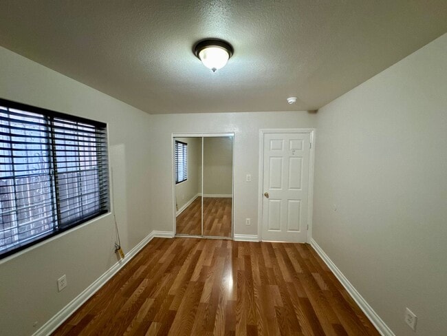 Building Photo - 10524 S Avalon Blvd