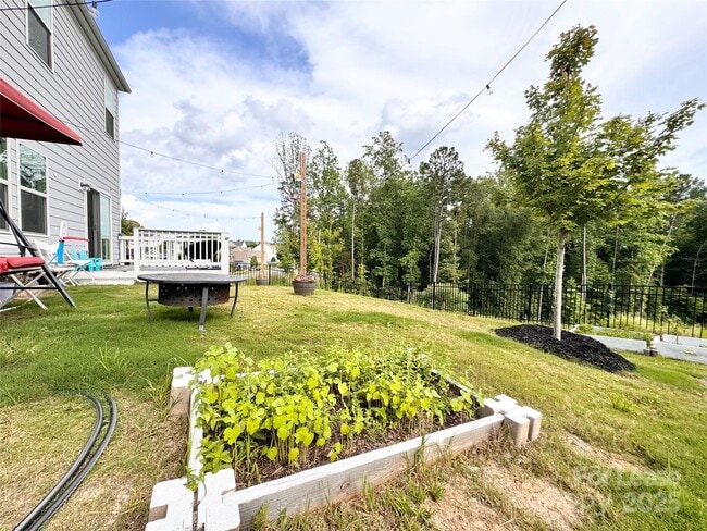 Building Photo - 940 Rachel Anne Dr