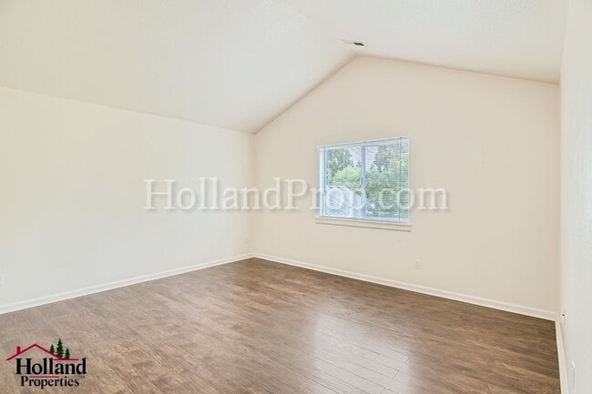 Building Photo - Beautiful Home in Prime North Plains Location – NEW PRICE at $2,795 plus Special $150 credit on y...