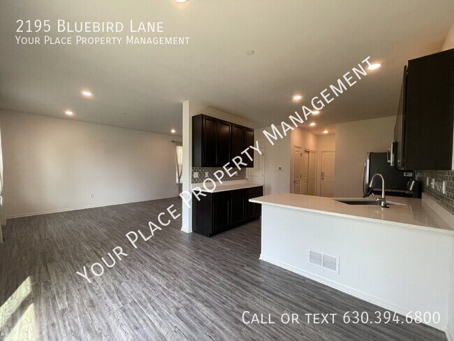 Building Photo - 2195 Bluebird Ln