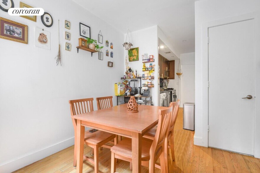 Building Photo - 297 Himrod St