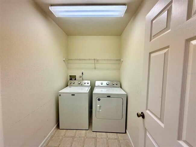 Building Photo - 13832 Dove Wing Ct