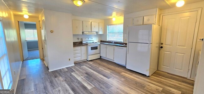 Building Photo - 2611 Sharpsburg McCollum Rd