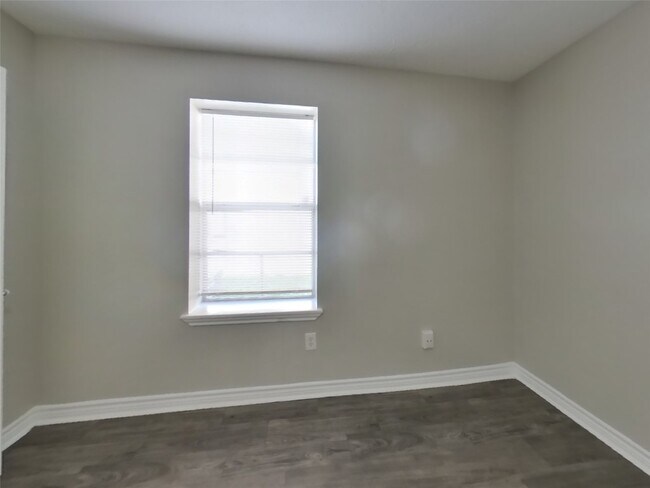 Building Photo - 3522 Tangerine St