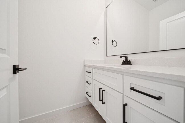 Building Photo - Welcome to this stunning new build in the desirable gated community of Broken Arrow, OK!