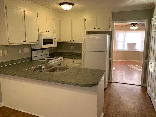 Building Photo - 2128 Flagstone Ct