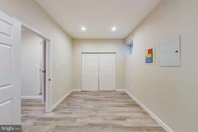 Building Photo - 12004 Montrose Village Terrace