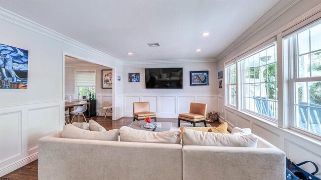 Building Photo - 6 N Lancaster Ave