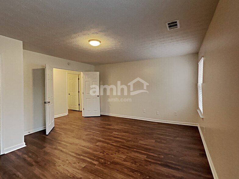 Building Photo - 3677 Burel Mill Dr