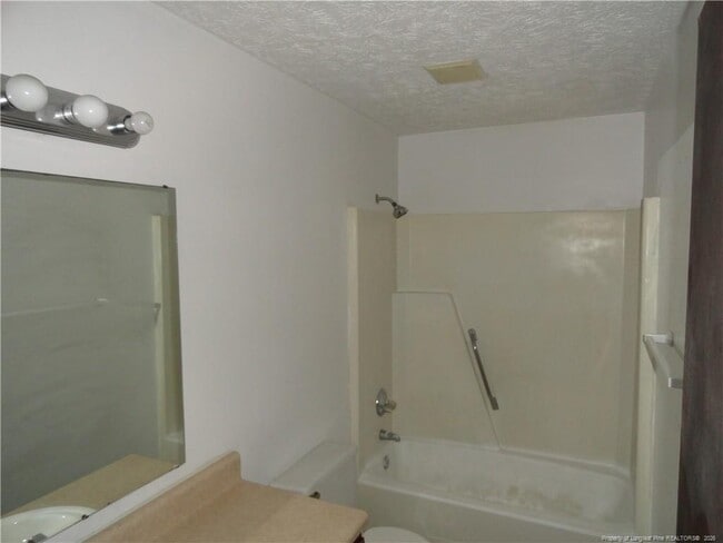 Building Photo - 495 Stiles Pl
