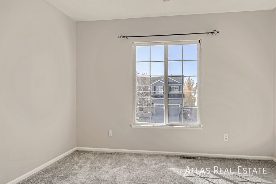 Building Photo - 4526 Crow Creek Dr