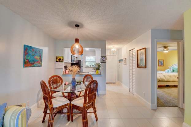 Building Photo - 207 Tropic Isle Dr