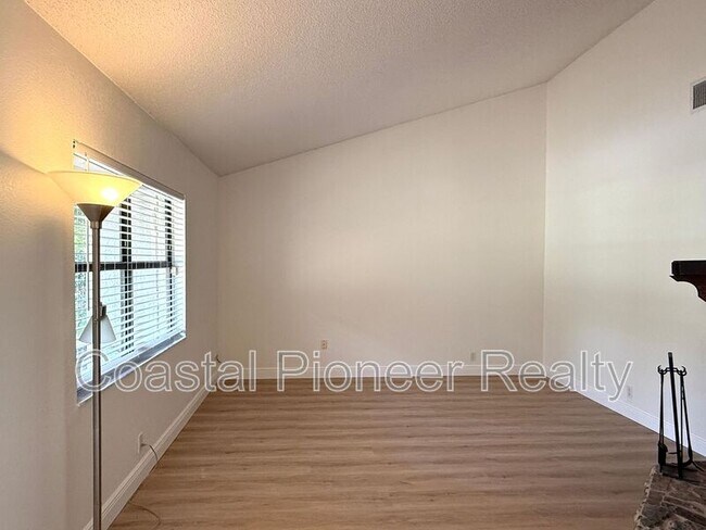 Building Photo - 18306 Crawley Rd