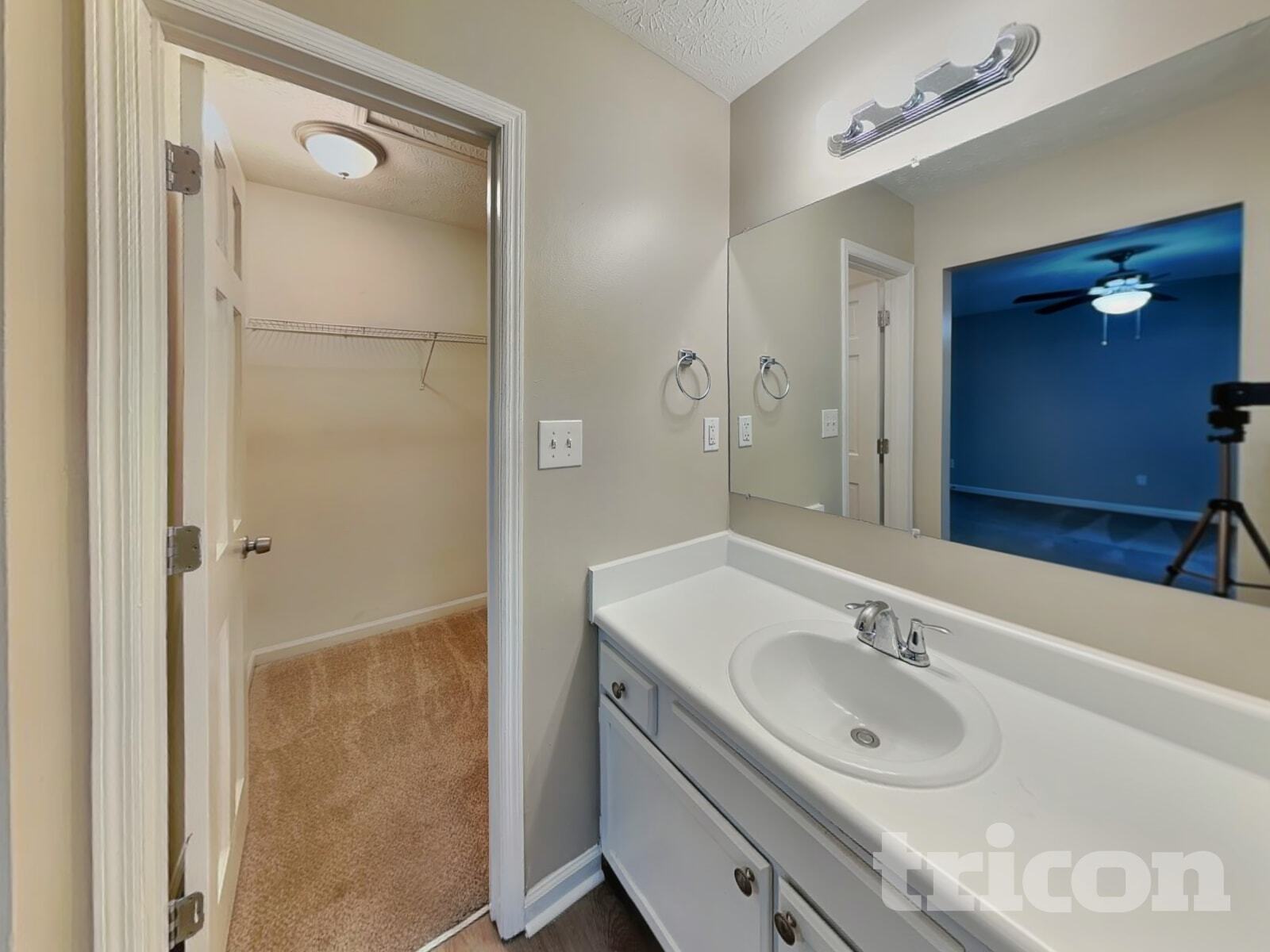 Building Photo - 1897 Falls Cove