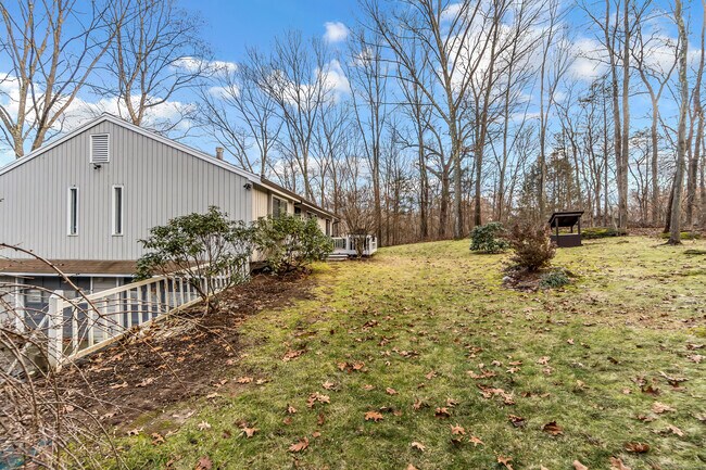 Building Photo - 520 Walnut Tree Hill Rd