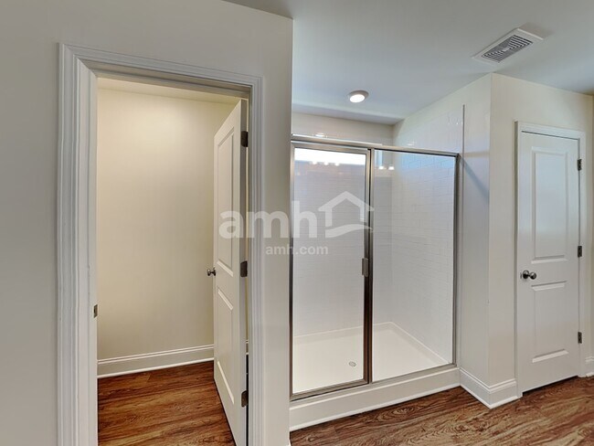 Building Photo - 2339 Campbell Cove Court