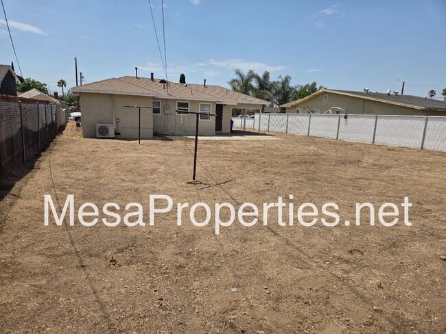 Building Photo - 14798 Ivy Ave