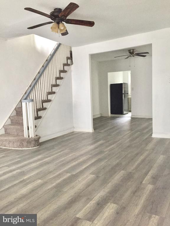 Building Photo - 125 N Ruby St