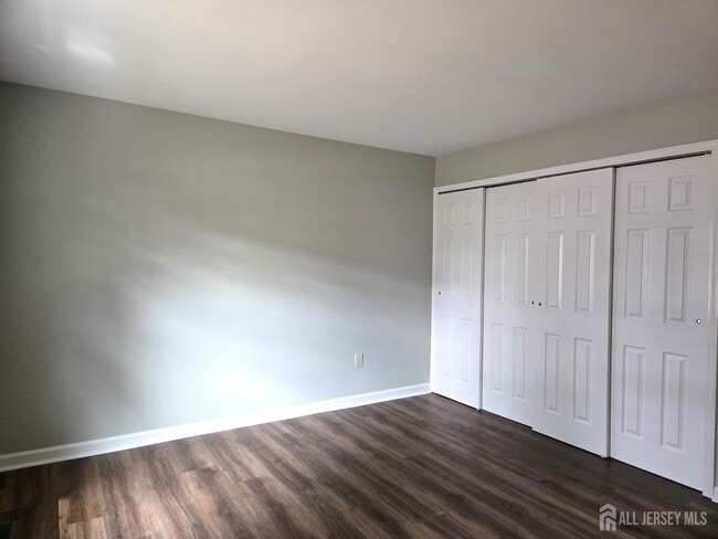 Building Photo - 49 Alexandria Way