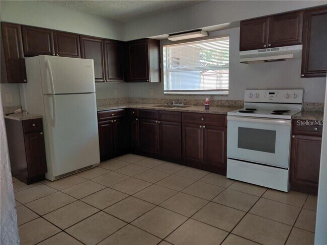 Building Photo - A-B 310 Mosley Rd, Lake Alfred Fl 33850