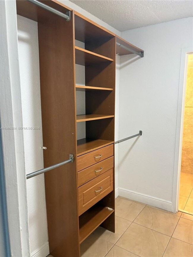 Building Photo - 1800 Sans Souci Blvd