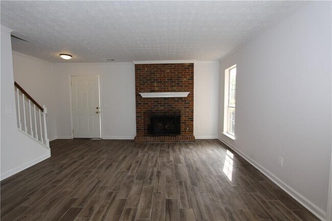 Building Photo - 5577 Clover Rise Ln