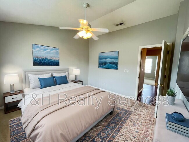 Building Photo - 9765 Rolling Plain Dr