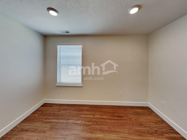 Building Photo - 4359 N Morgan Way